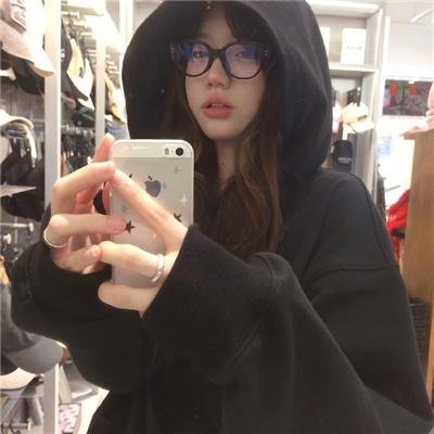 如蝶翩翩